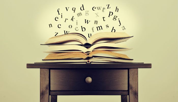 Libro abierto y a la espera de su lectura